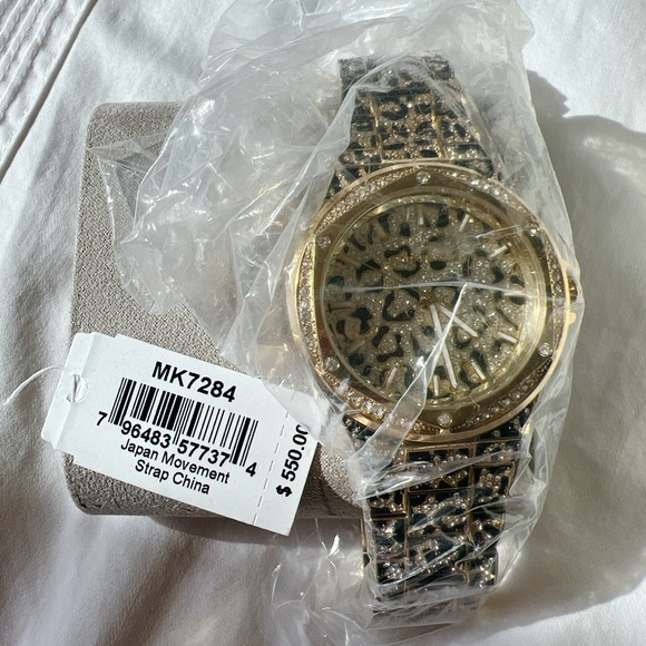 MICHAEL KORS Oversized Lennox Animal Pavé Gold-Tone Watch - Picture 8 of 8